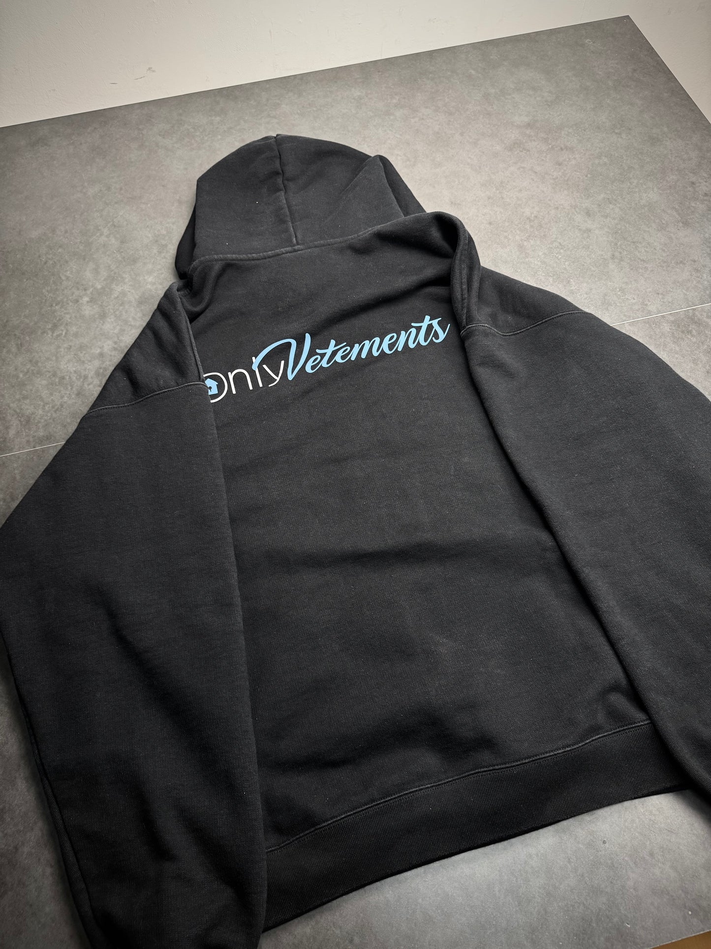 Vetements „Only Vetements“ Hoodie