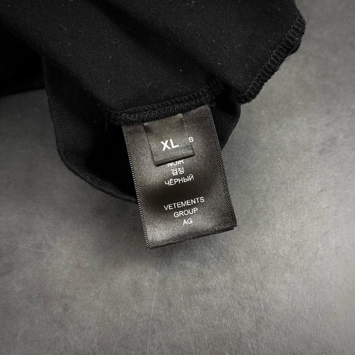 Vetements „Call me“ Tshirt