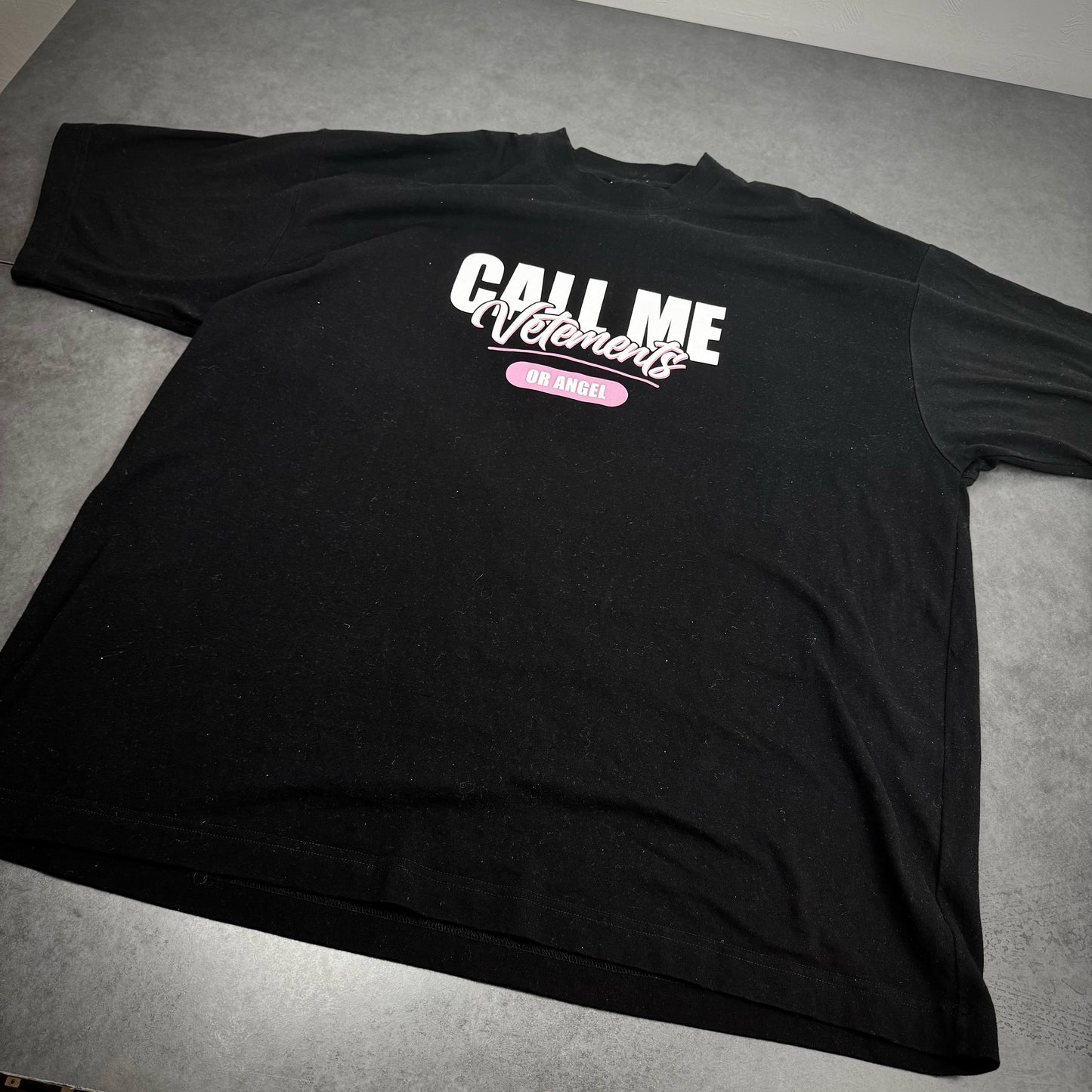 Vetements „Call me“ Tshirt