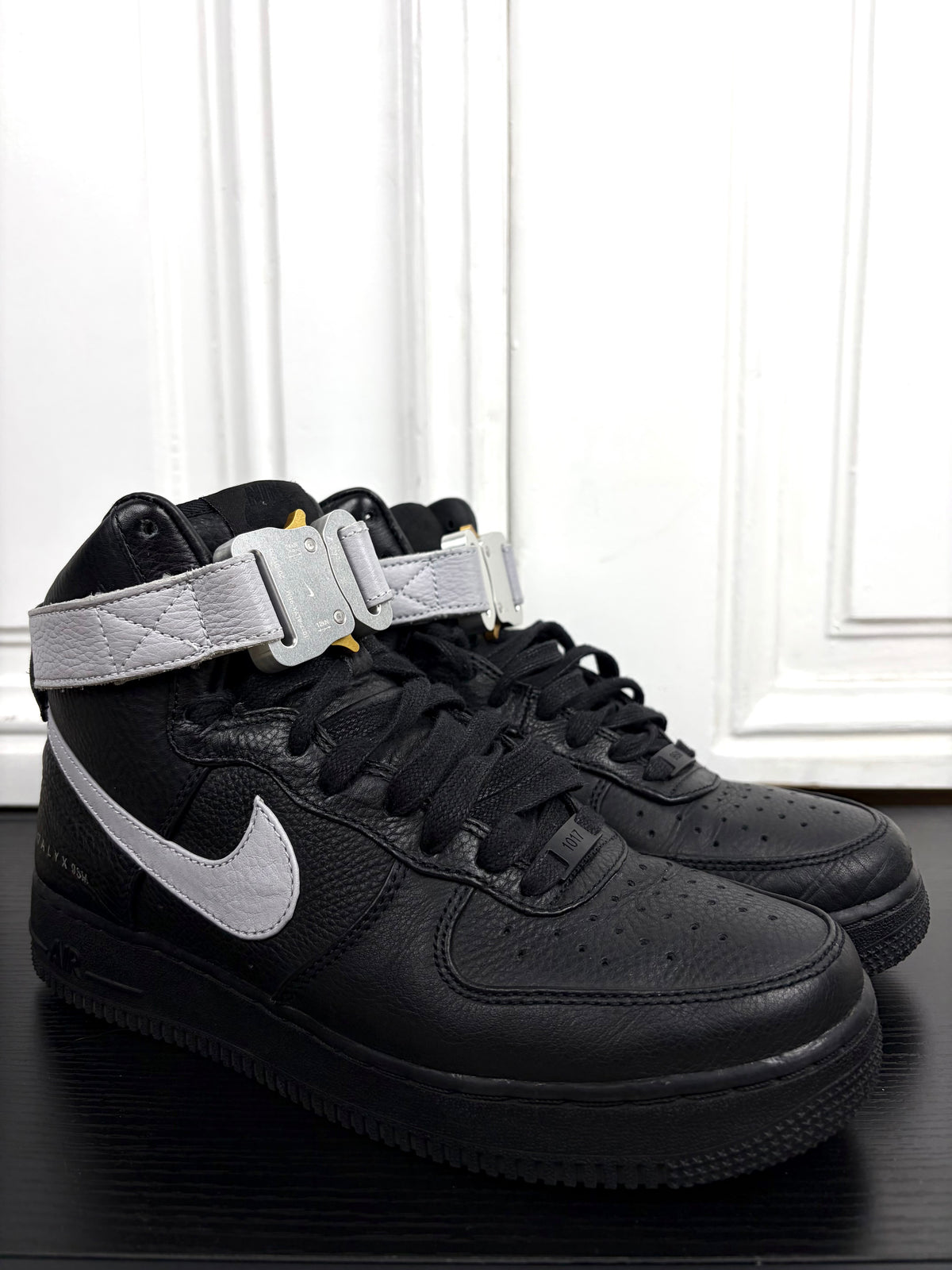 1017 ALYX 9SM x Nike Buckle Airforce