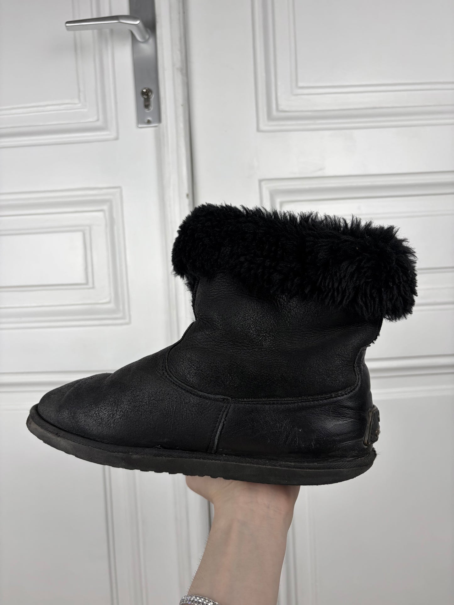 Roar Foldable Gun Uggs