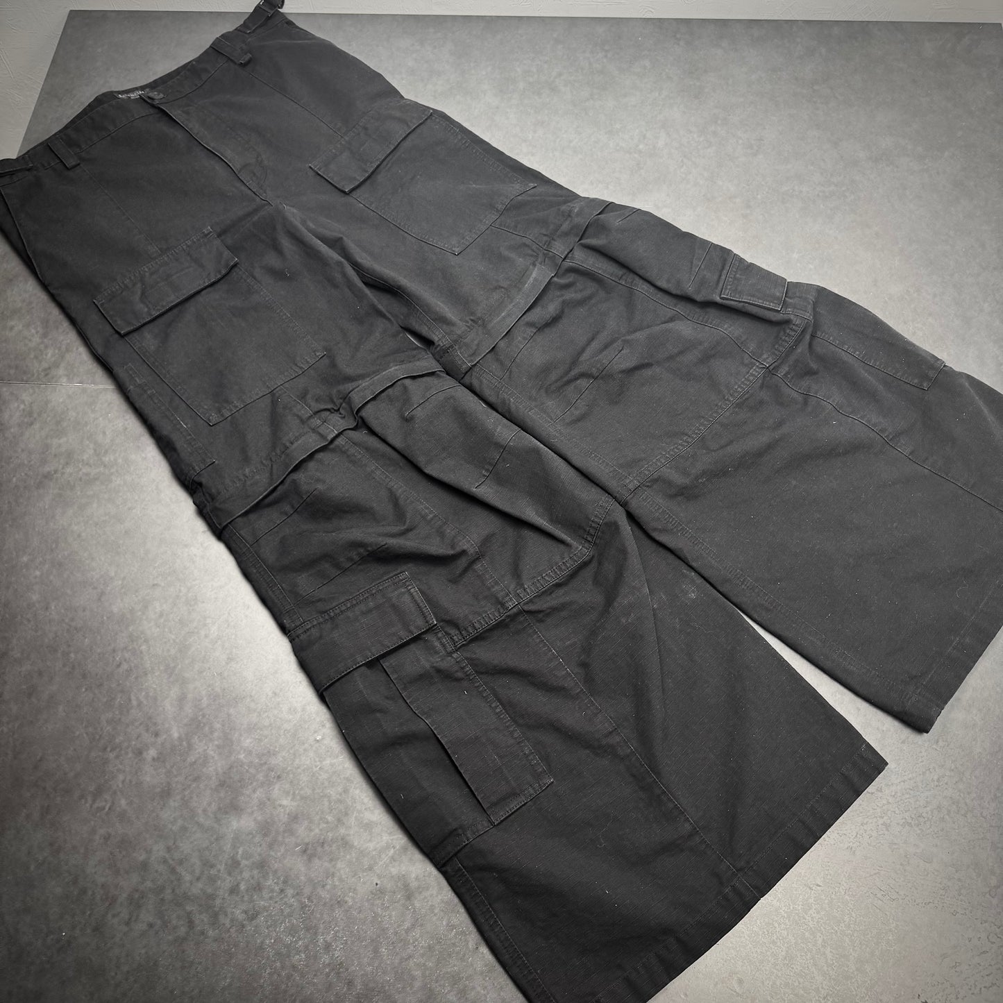Balenciaga 2in1 Convertible Cargo/Shorts
