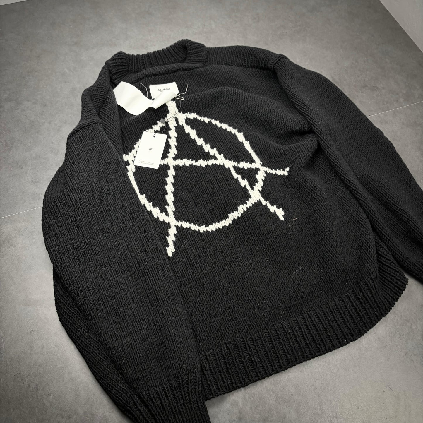 Doublet inside out sweater