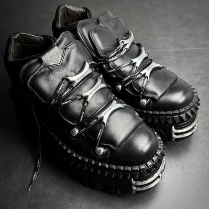 Vetements Flame New Rocks