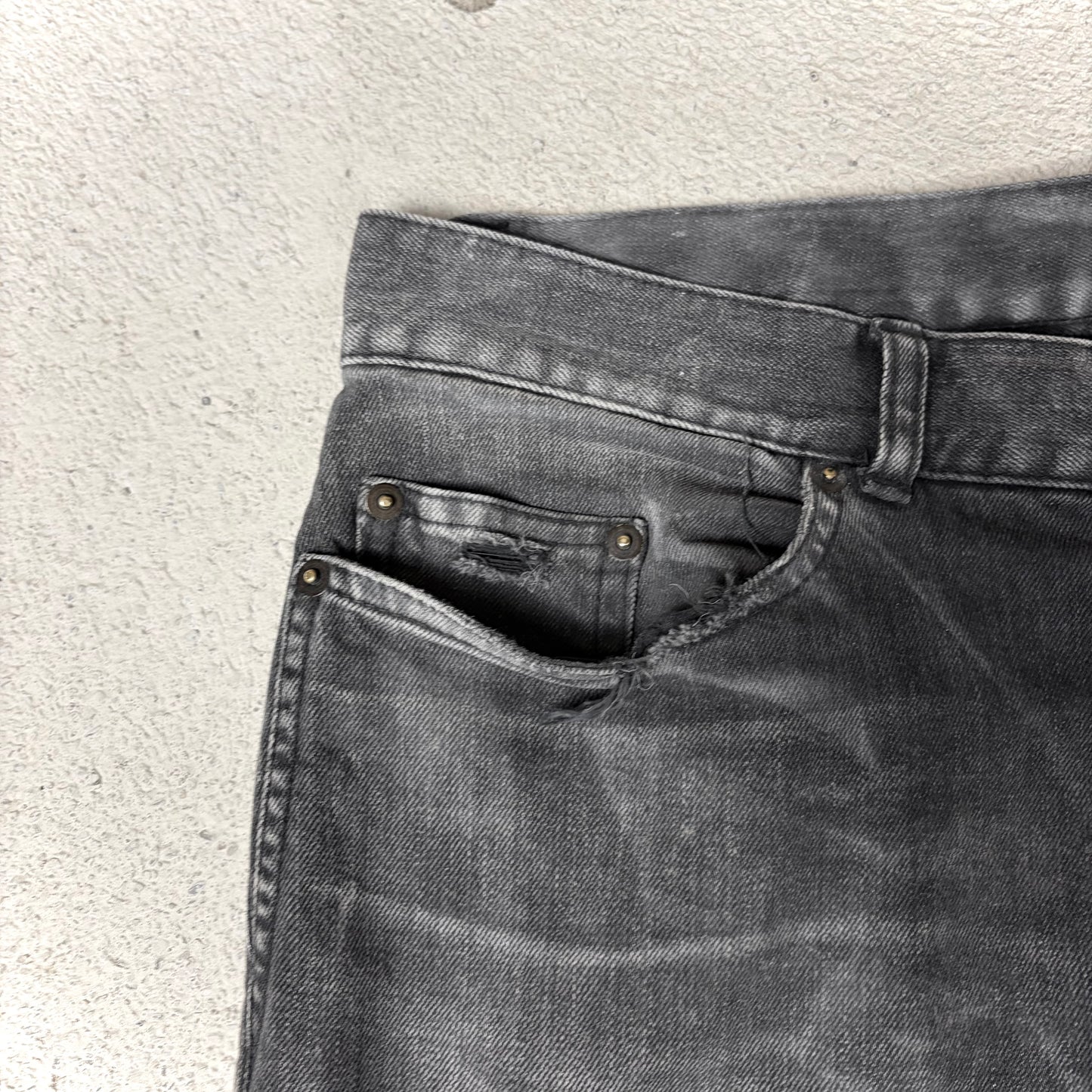 Saint Laurent 2018 D02 Distressed Denim