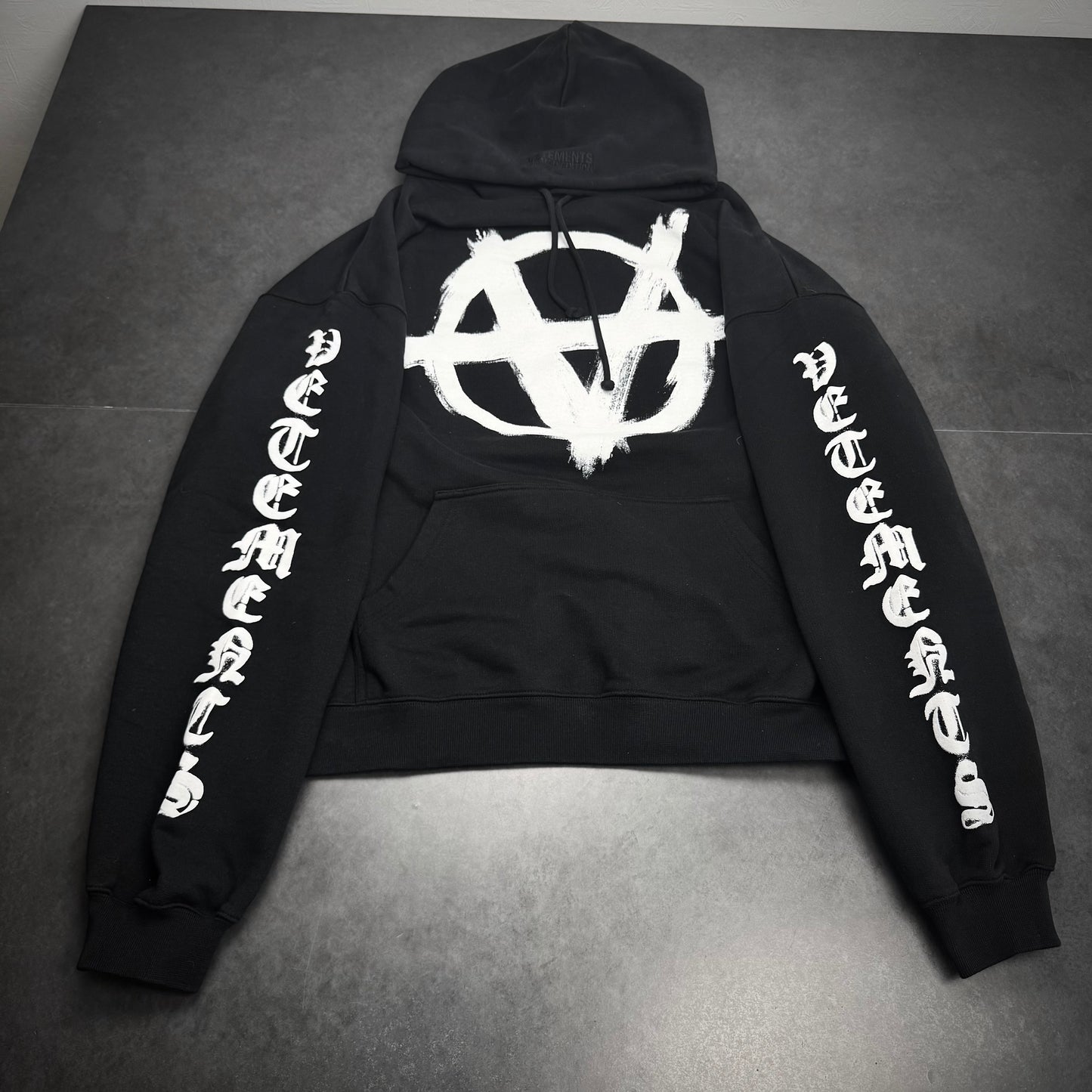 Vetements „Anarchy“ Hoodie