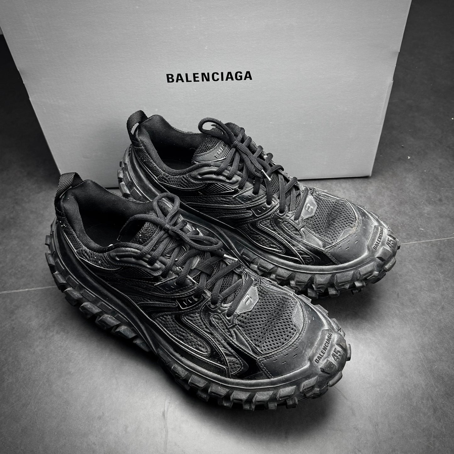 Balenciaga Bouncer/Defender