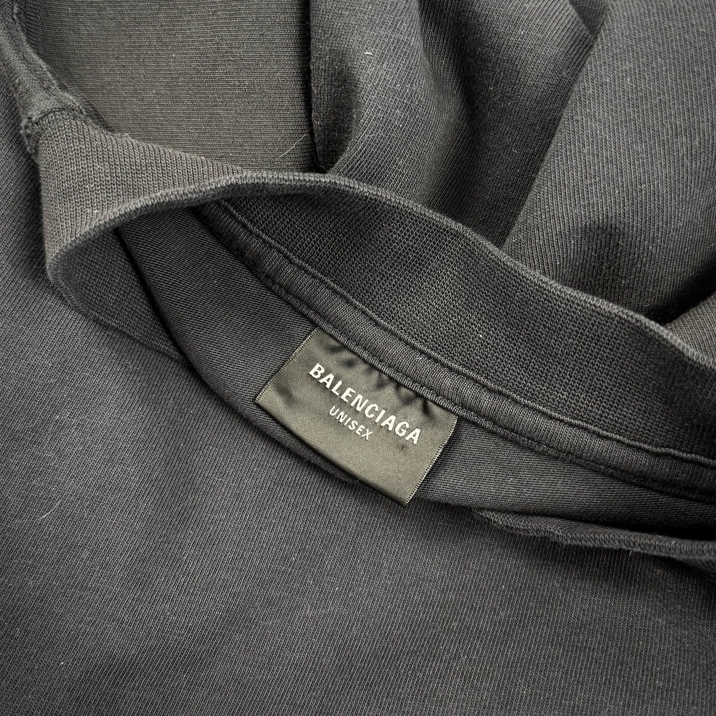 Balenciaga „Be kind“ Tshirt