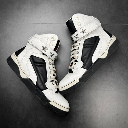 Givenchy „Tyson“