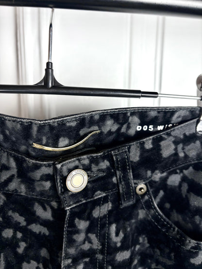 Saint Laurent Velours Leopard D05