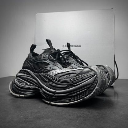 Balenciaga 16XL Sneaker