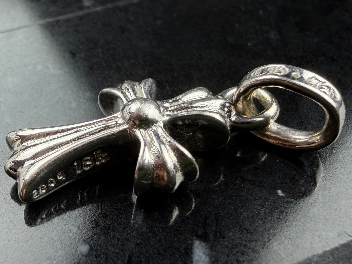 Chrome hearts 18k White Gold Babyfat Sapphire Pendant