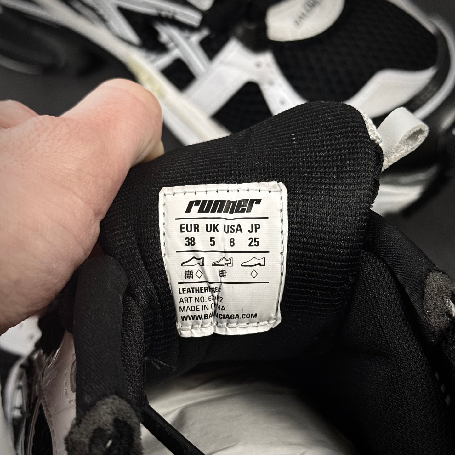 Balenciaga Black/White Runner