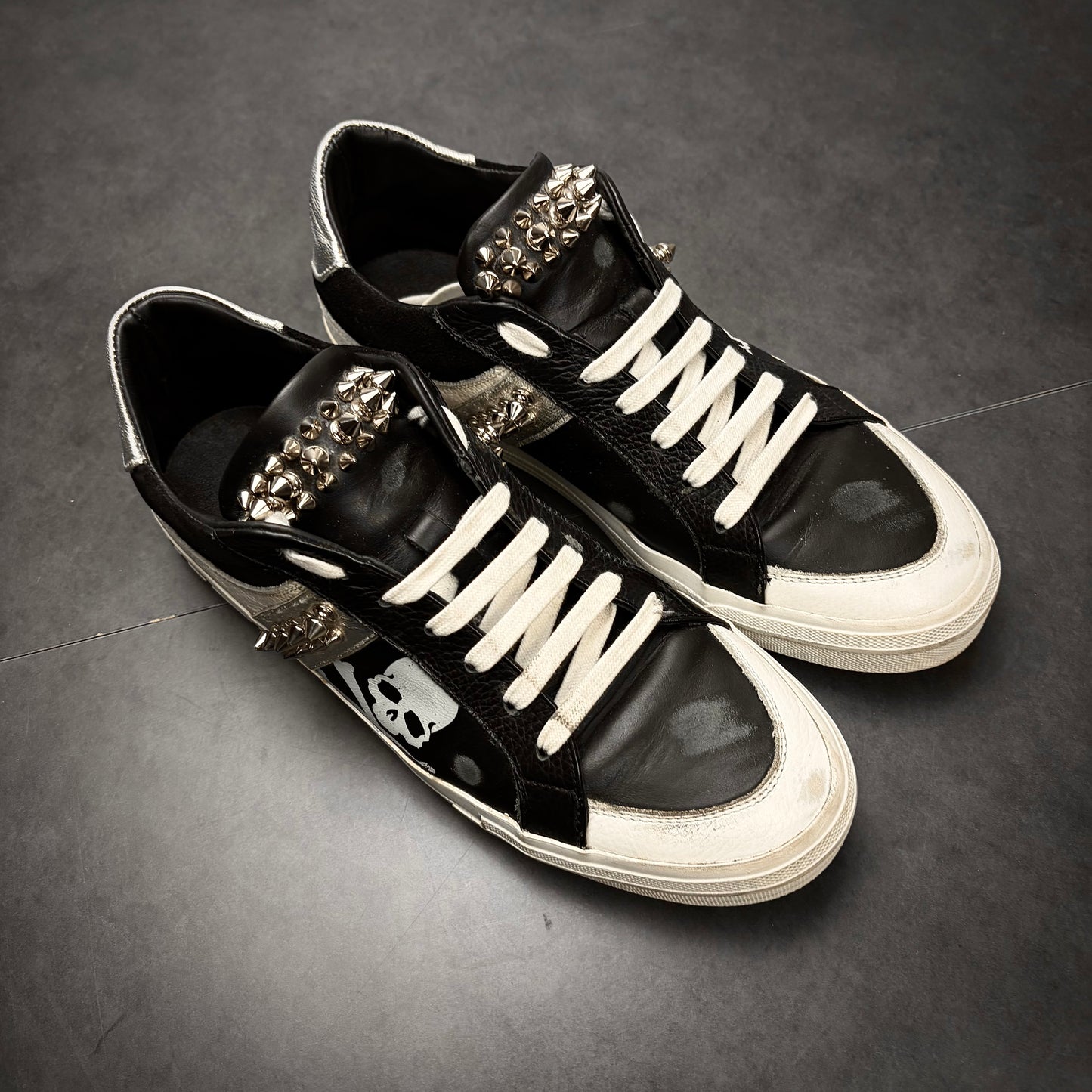 Philipp Plein Studded Skull Sneaker