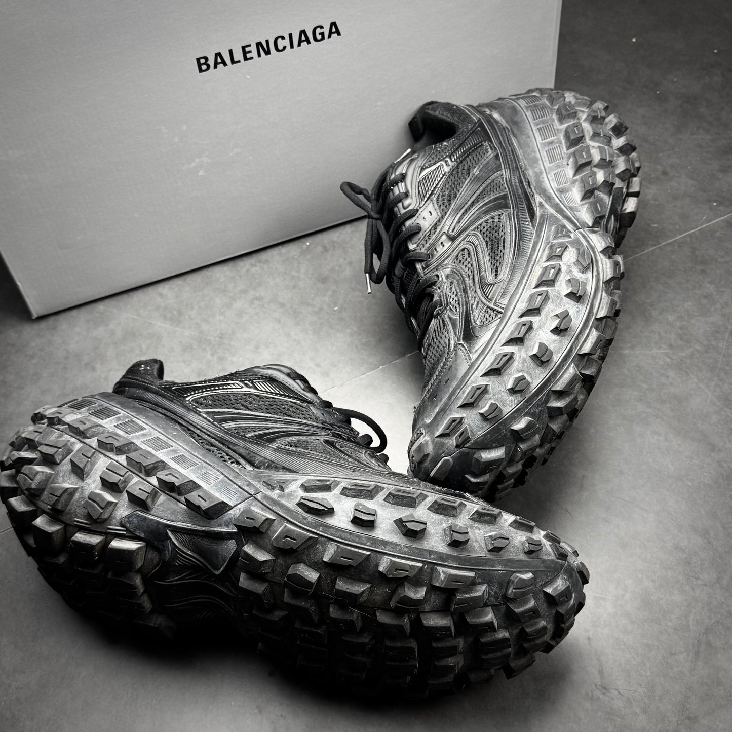 Balenciaga Bouncer/Defender