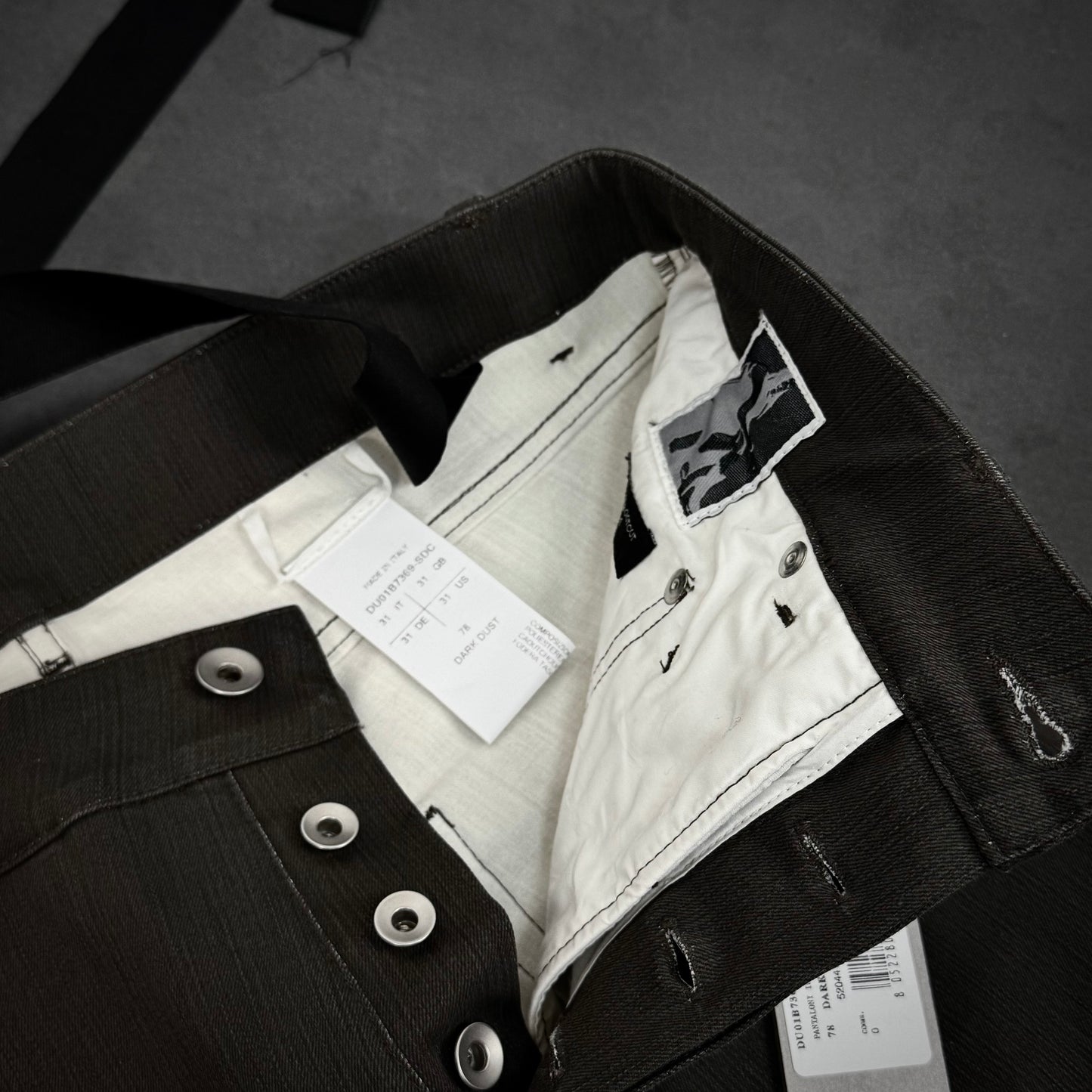 Rick Owens „Tyrone Cut“ SAMPLE Darkdust