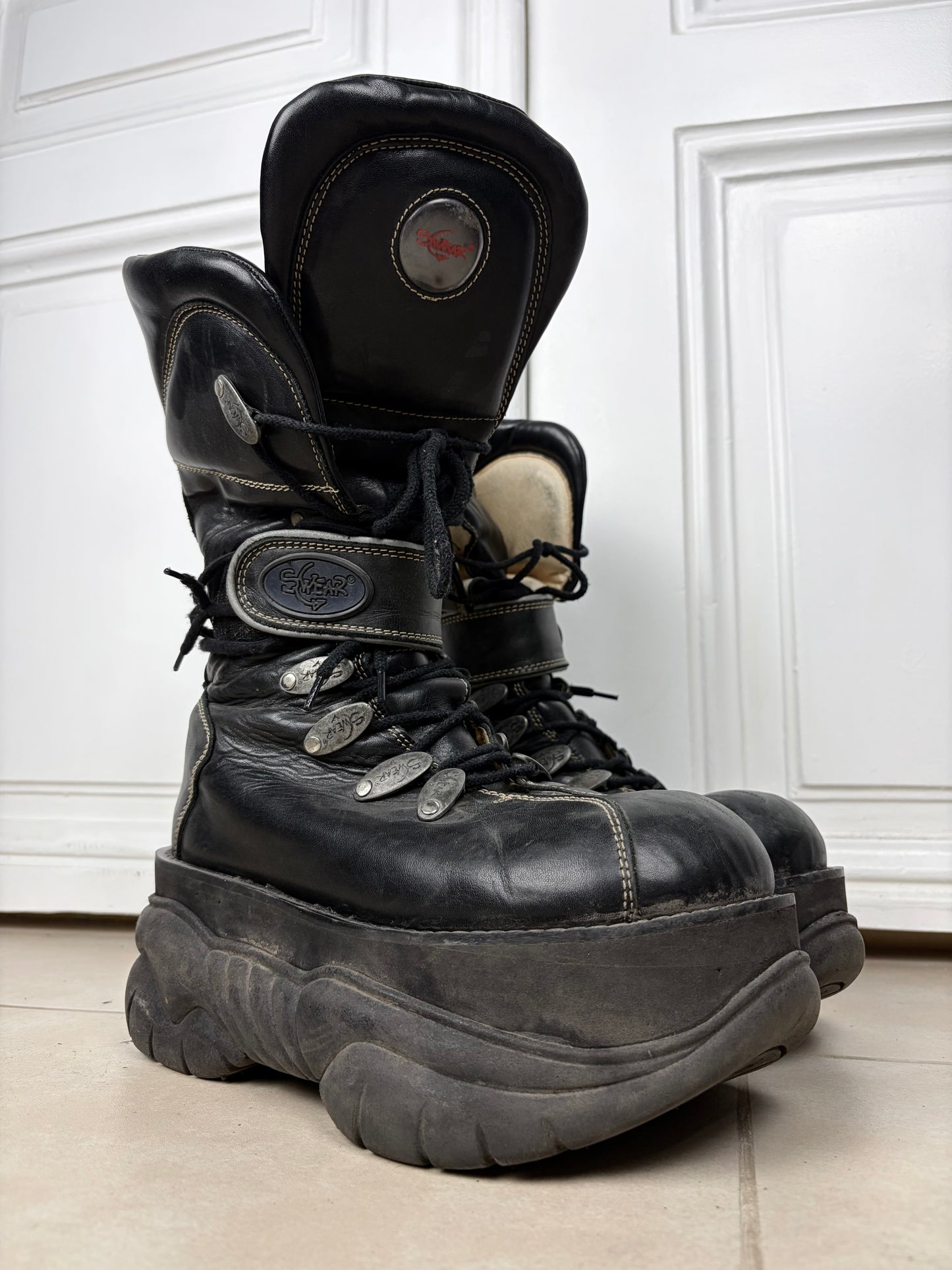 Vintage swear high top boots