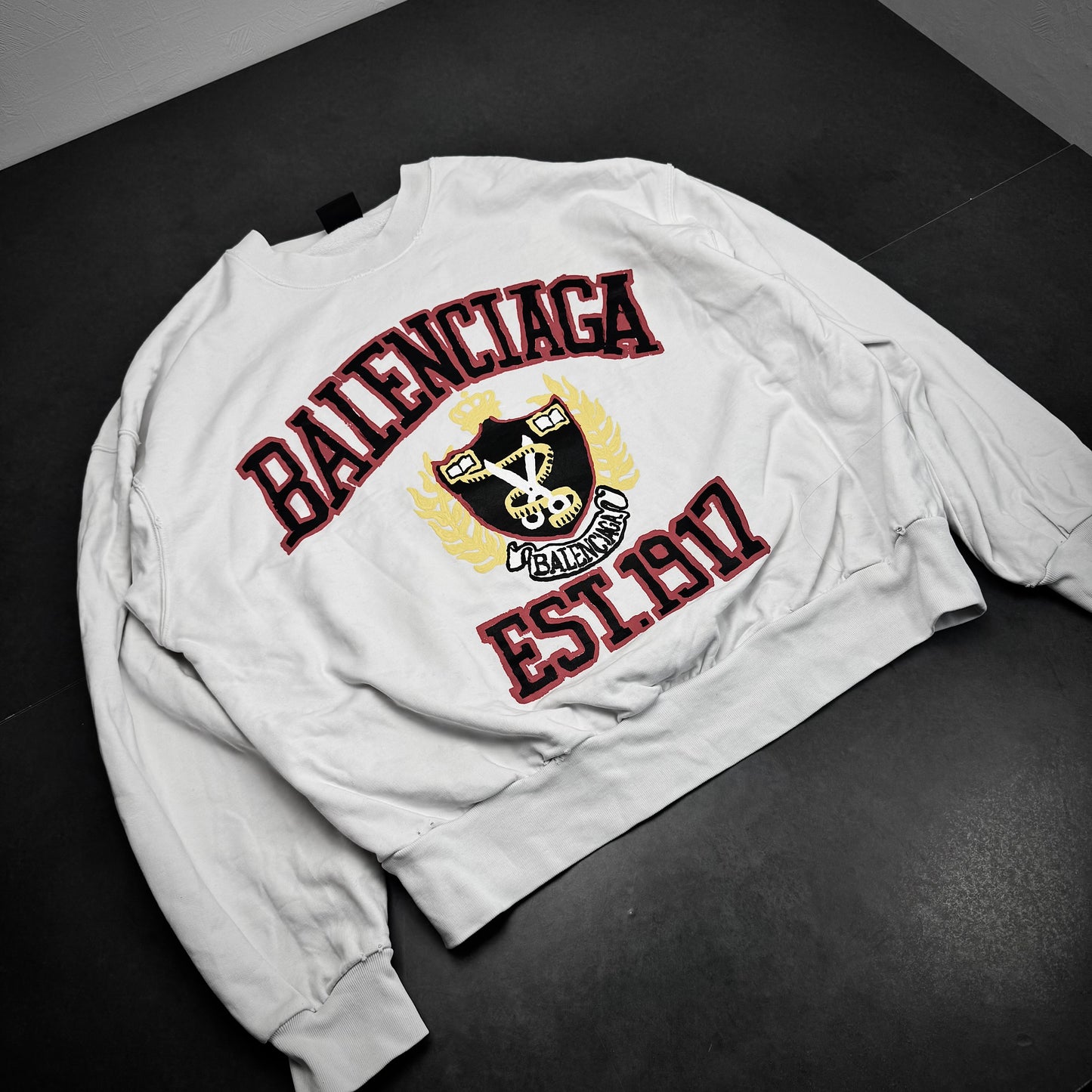 Balenciaga „EST.1927“ Sweater