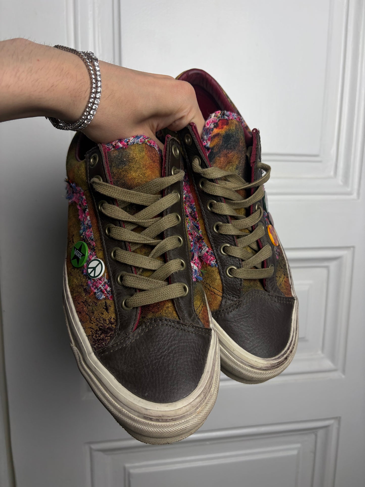 Souvenir Vans