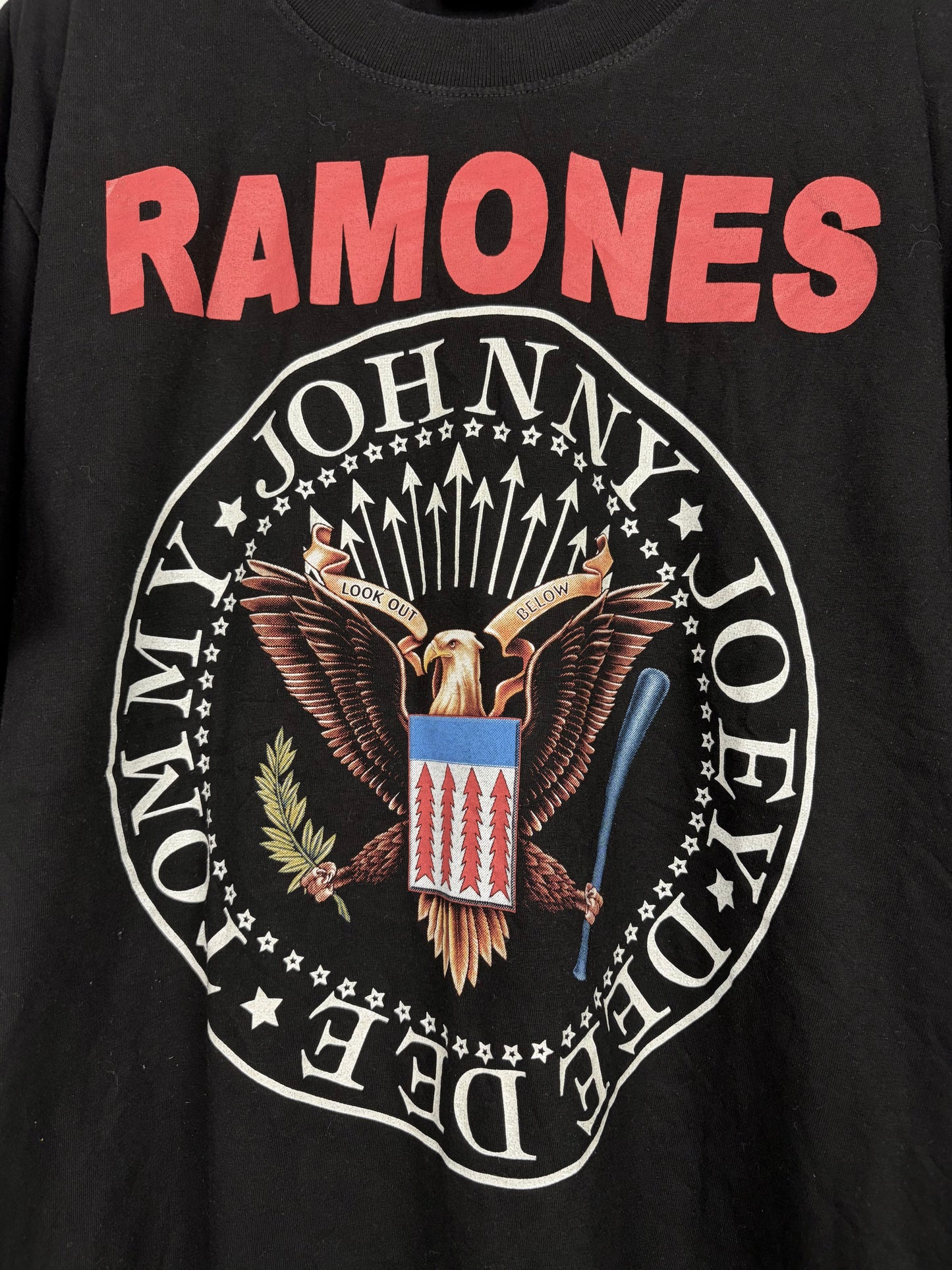 Ramones early 2000s tshirt
