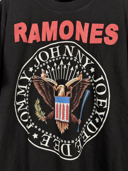 Ramones early 2000s tshirt