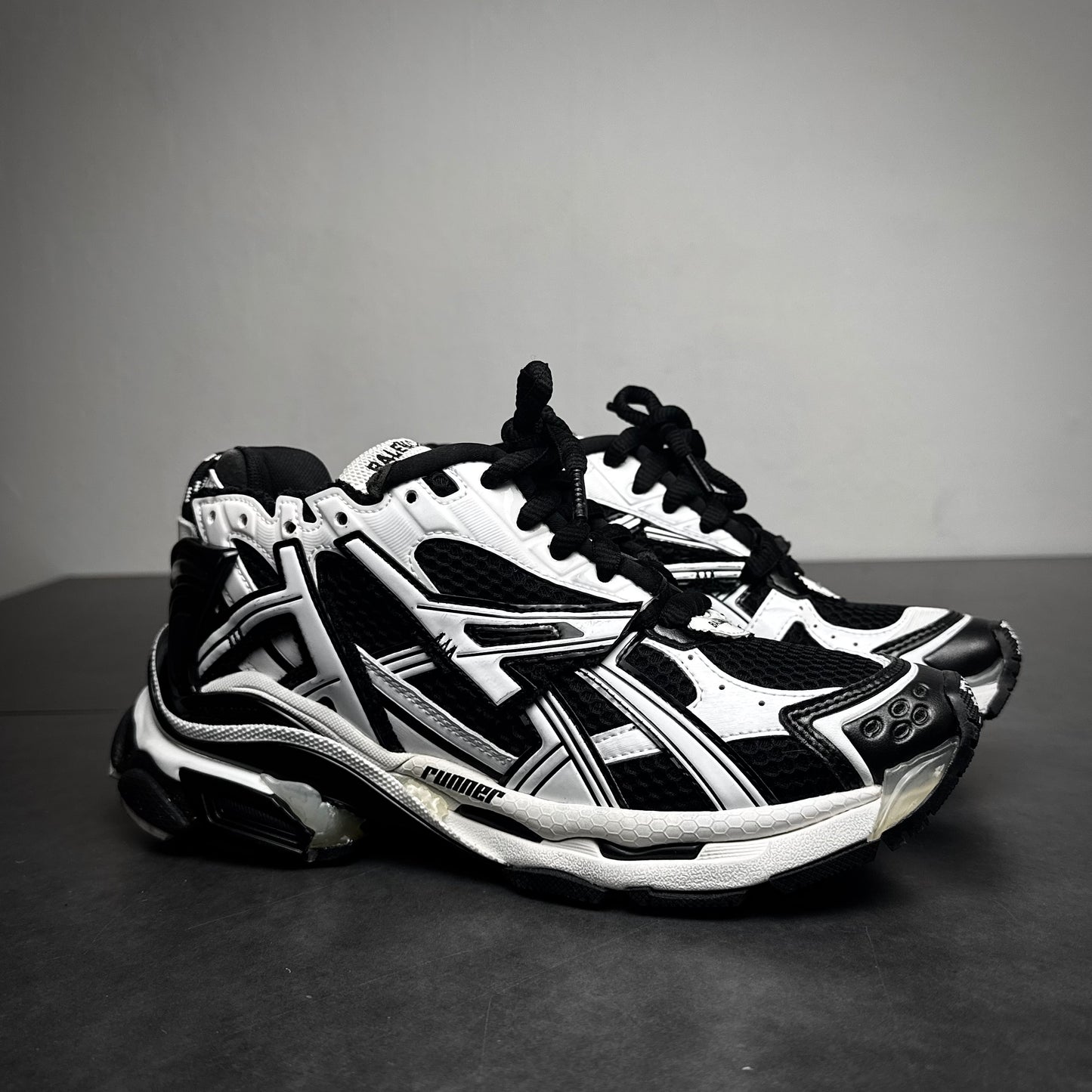 Balenciaga Black/White Runner