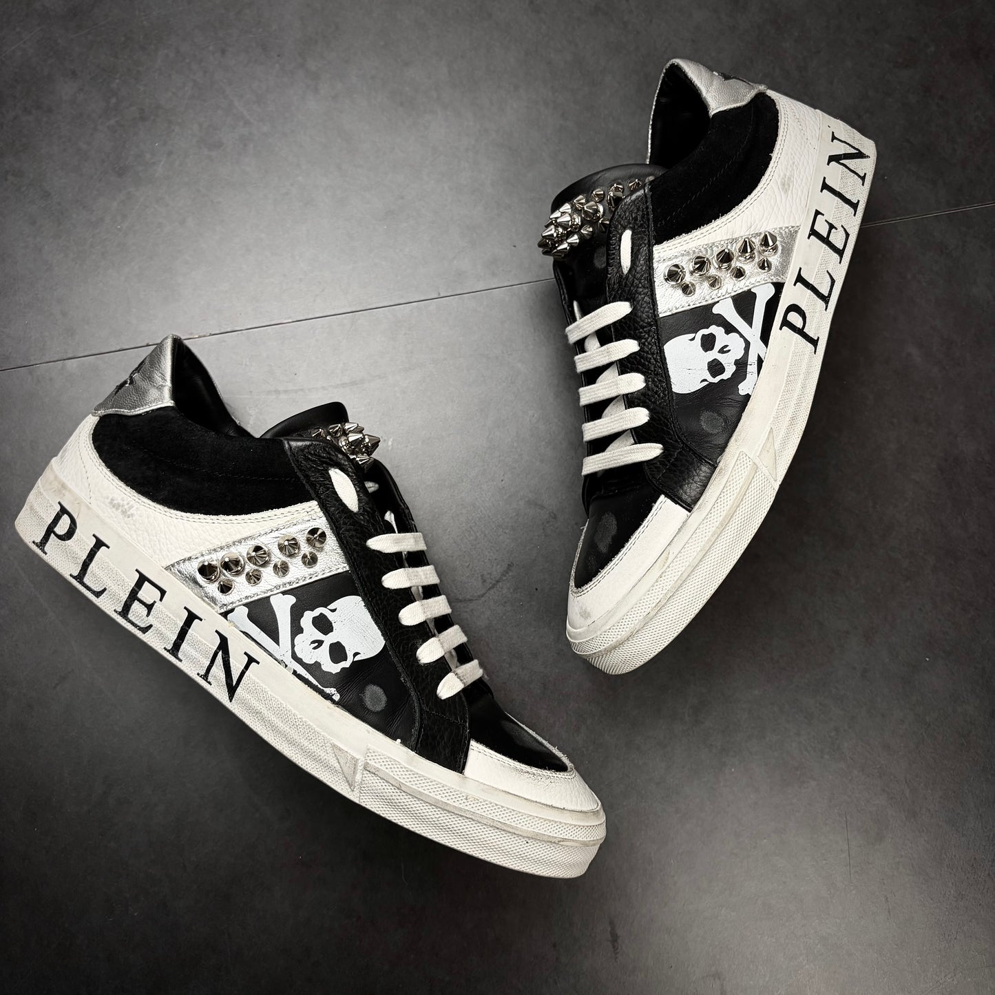 Philipp Plein Studded Skull Sneaker