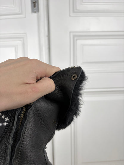 Roar Foldable Gun Uggs